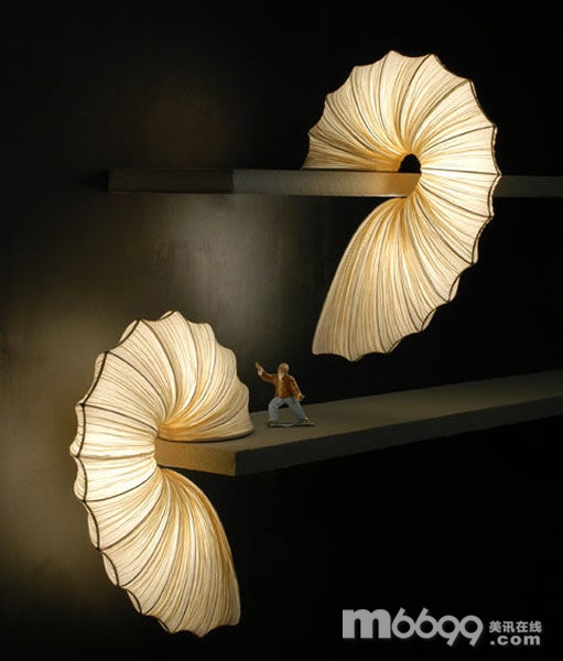 旋转式灯具 展现完美线条感 - 家纺资讯 - 中华家纺网